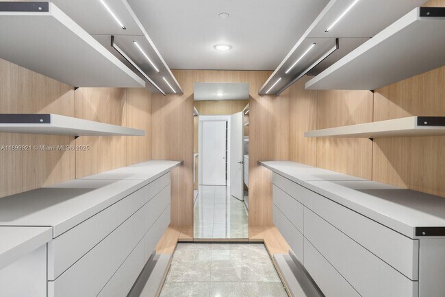 Building Photo - 788 NE 23rd St