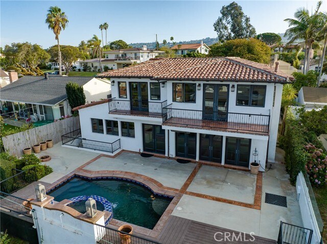 Building Photo - 227 Pso De Granada