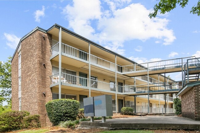 Interior Photo - Carolisa Apartments