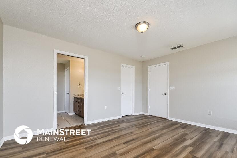 Building Photo - 2677 Hickory Ridge Dr