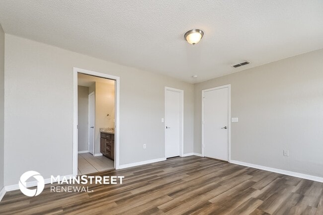 Building Photo - 2677 Hickory Ridge Dr