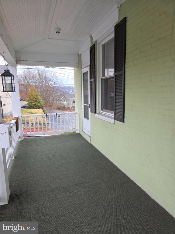 Building Photo - 203 Greene St