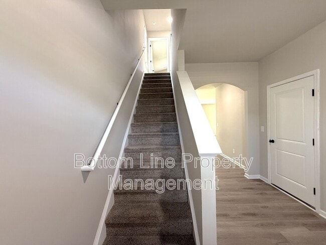 Building Photo - 9016 Stoney Waters Ct