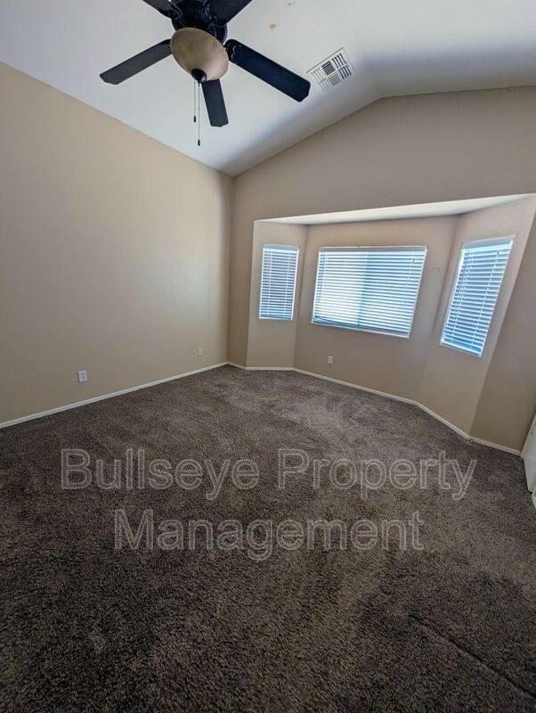 Building Photo - 45553 W Sky Ln