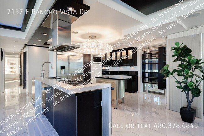 Building Photo - 7157 E Rancho Vista Dr