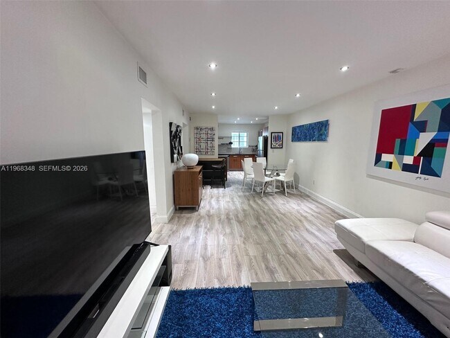 Building Photo - 1341 15th St