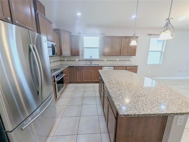 Building Photo - 18810 Birchwood Groves Dr