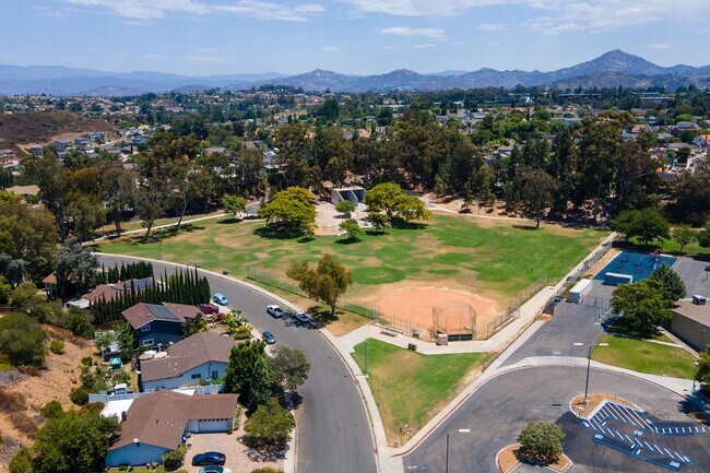 Building Photo - Welcome to Your Dream Home in Sunny San Di...