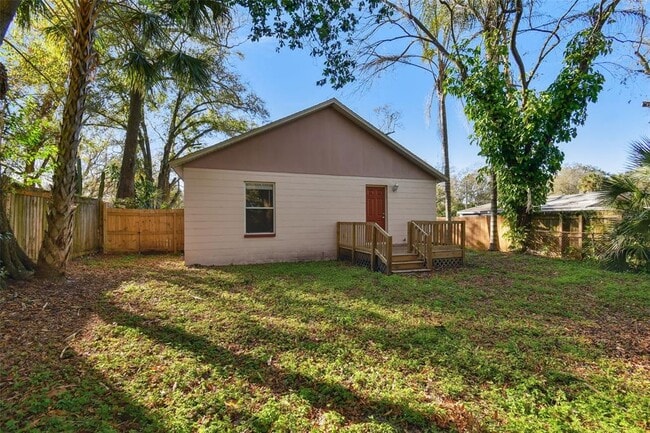Building Photo - 7707 N Taliaferro Ave