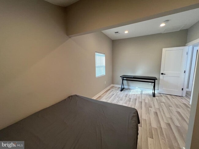 Building Photo - 33 Old US Hwy 1