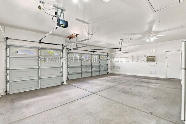 Building Photo - 7027 W Potter Dr