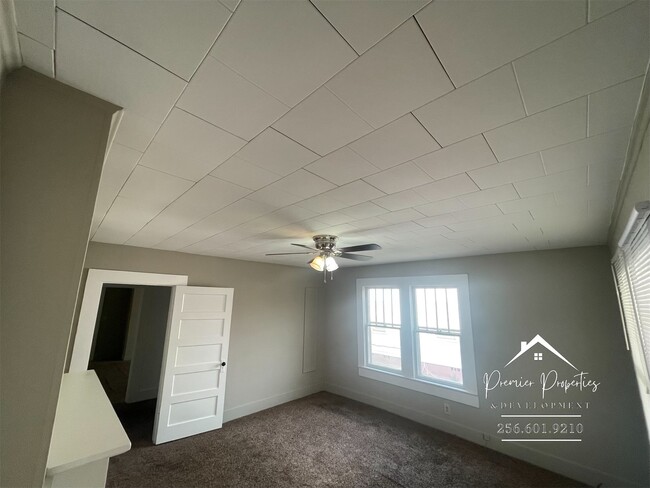 Building Photo - Gadsden Home PLUS 12 x 20 Storage Unit - Alabama