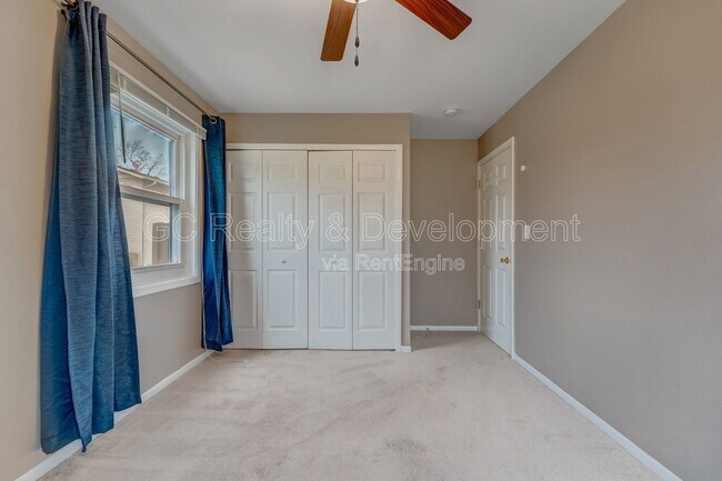 Building Photo - 5850 Fresno Ct