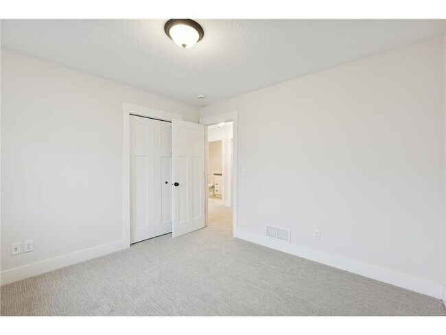 Building Photo - 8689 Deerwood Ln N