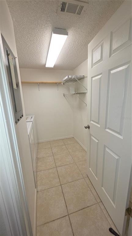 Building Photo - 12119 Sunny Glen Ln