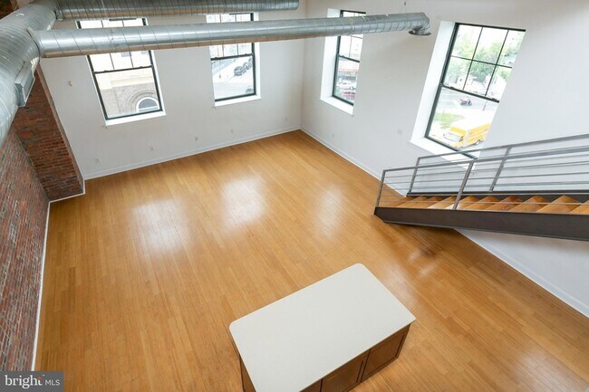 Building Photo - 1637-39-1639 Poplar St