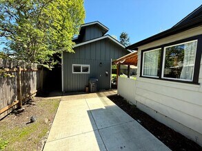 Building Photo - 2523 Kincaid St