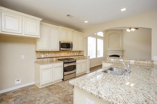 Building Photo - 6203 Brookmall Dr