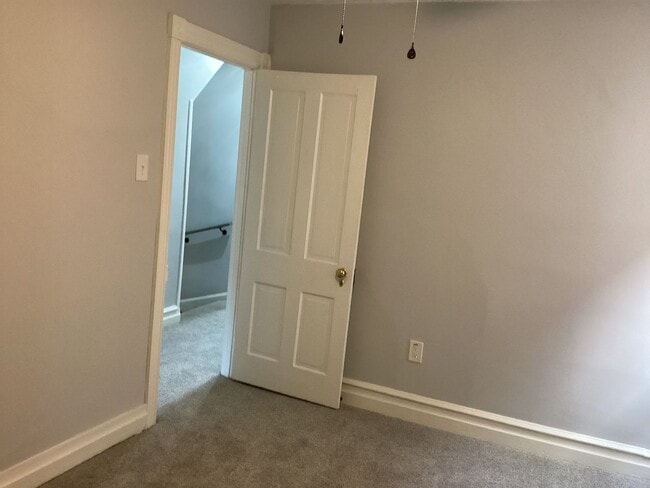 Building Photo - Beautifully Updated Half Duplex in the Boro