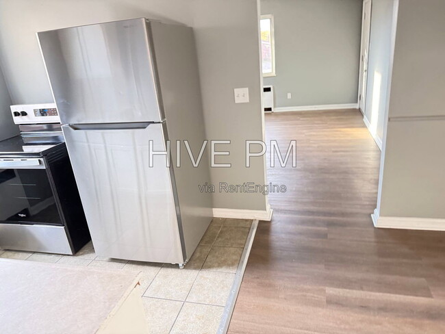 Building Photo - 3926 E Gatewood Ln