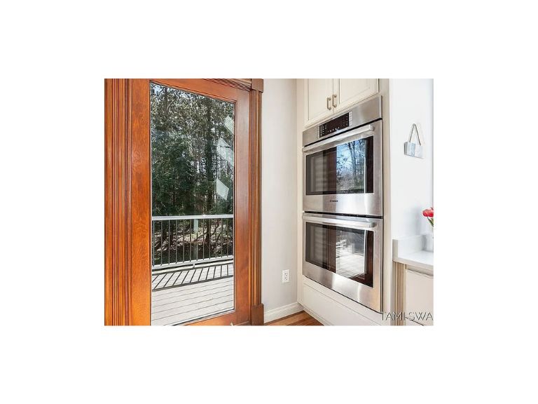 Building Photo - 17756 Brucker St