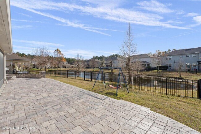 Building Photo - 102 Ann Scott Dr