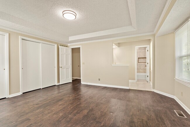 Building Photo - 15304 Foster