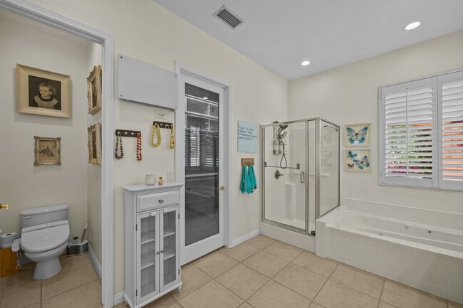 Building Photo - 15830 Rawhide Ln