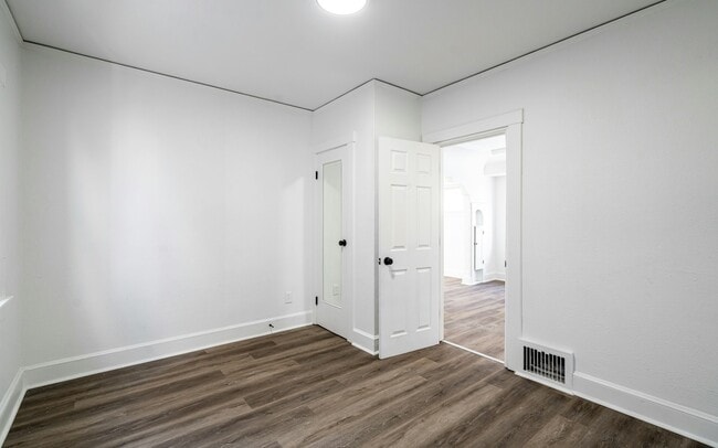 Building Photo - 3151 N 11th St