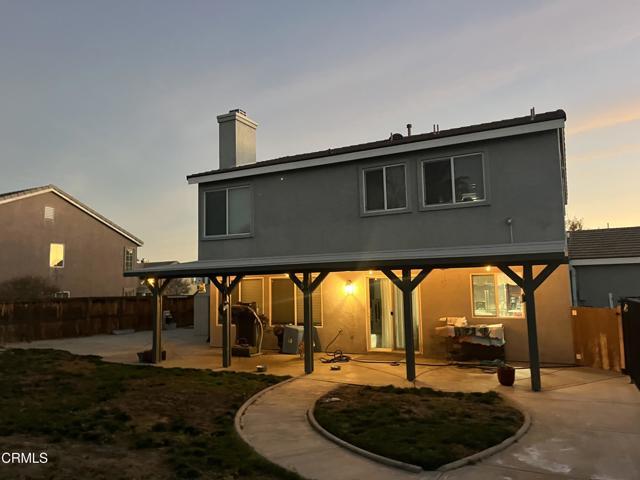 Building Photo - 209 Fantasy St