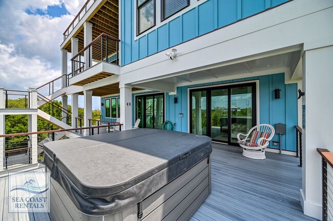 Building Photo - OFF-SEASON MONTHLY RENTAL - IT'S A BIG DILL!!