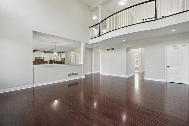 Building Photo - 1840 Tapadera Dr