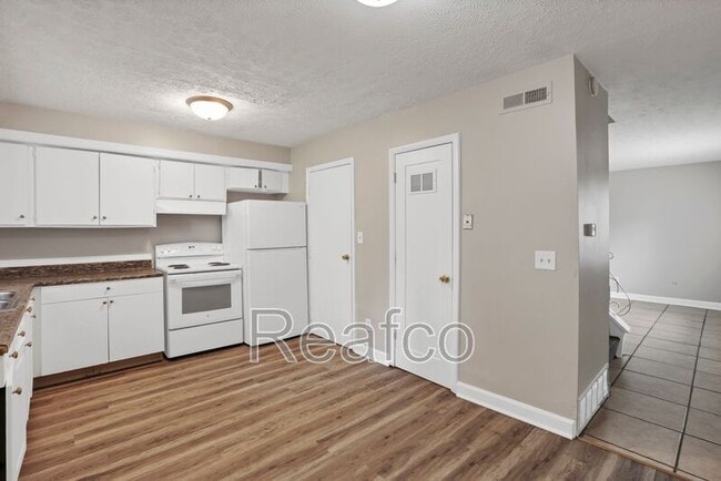 Building Photo - 2850 Baughman Ave