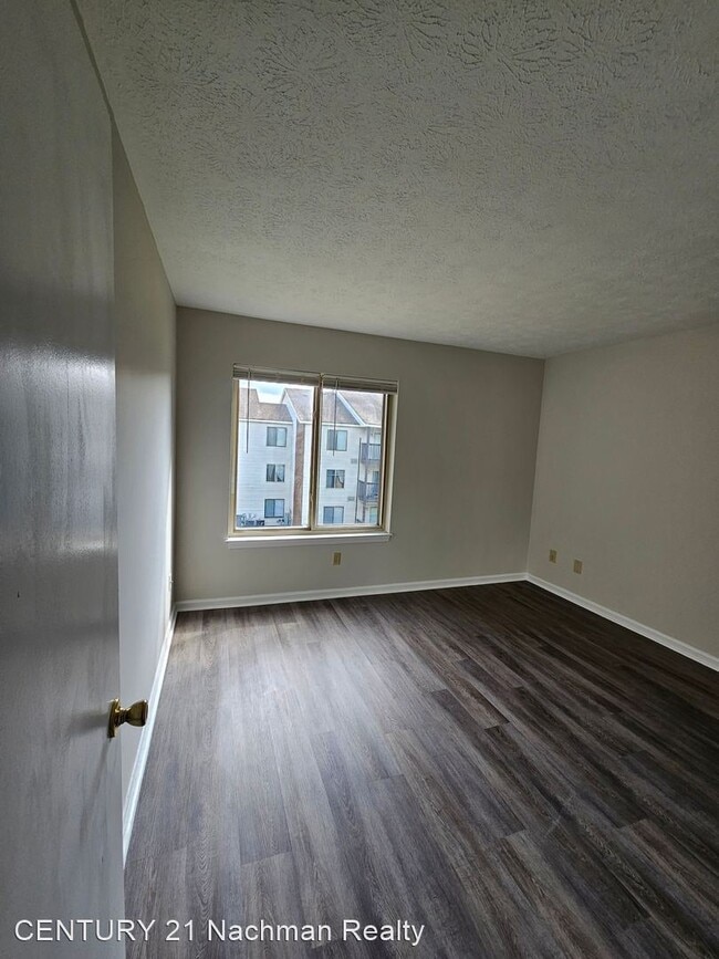 Building Photo - 1 br, 1 bath House - 21 Haverford Court