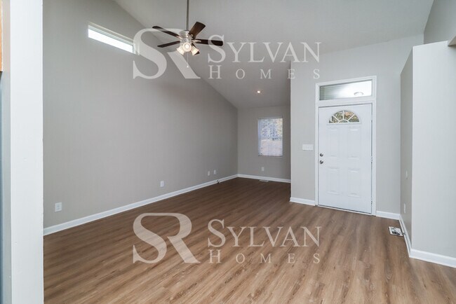 Building Photo - Bring more life and value to this charming home!