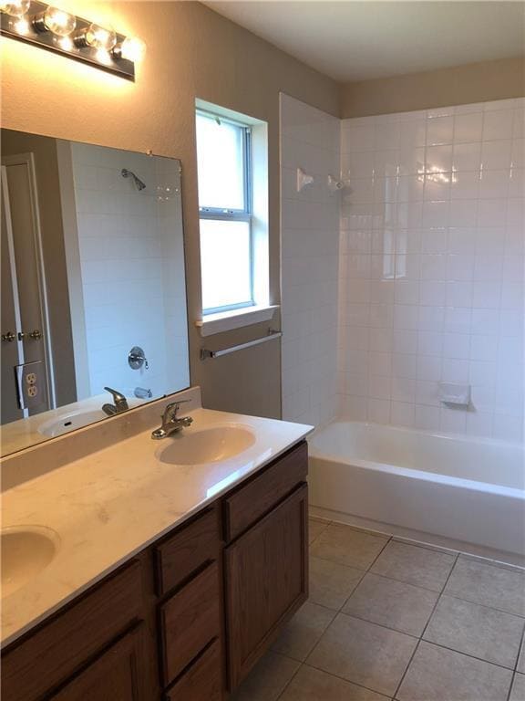 Building Photo - 711 Encanto Dr