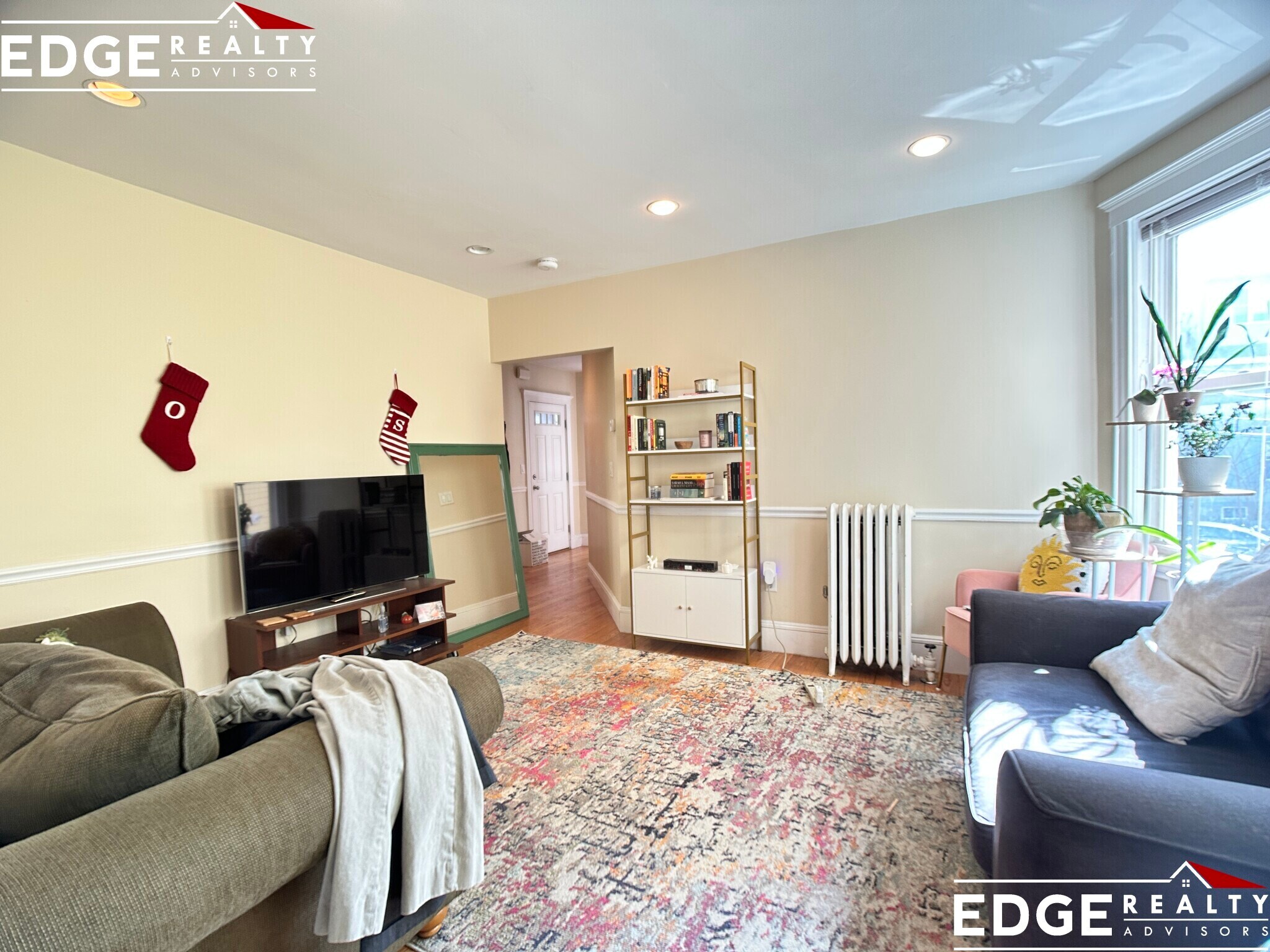 Building Photo - 54 Atkins St