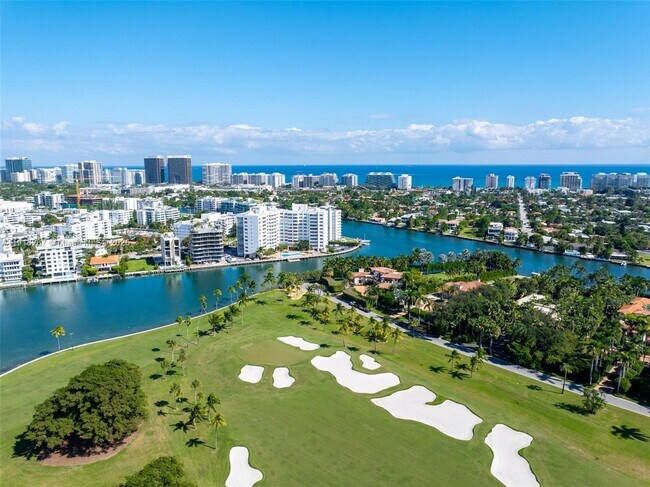 Building Photo - 9102 W Bay Harbor Dr