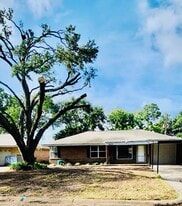 Building Photo - 1635 Wilde Rock Way