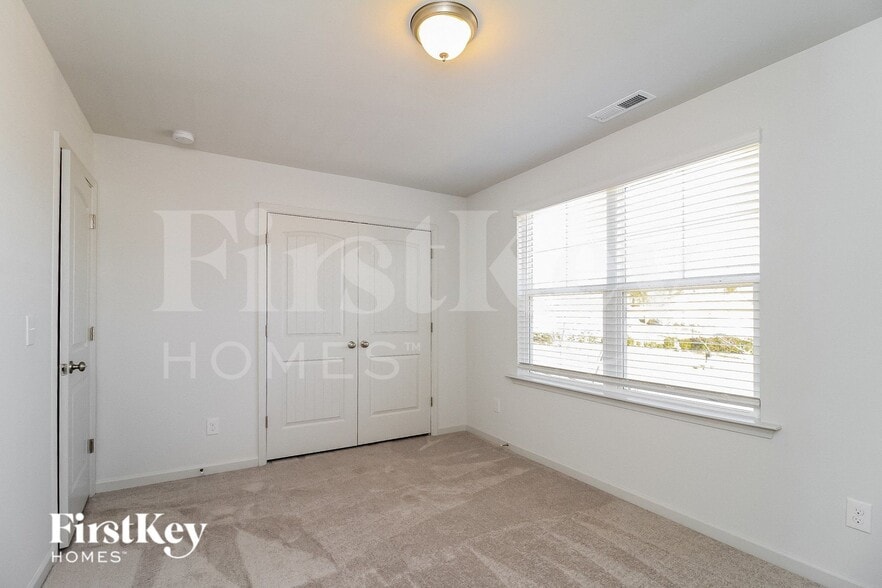 Building Photo - 6410 Beaver Pond Ct