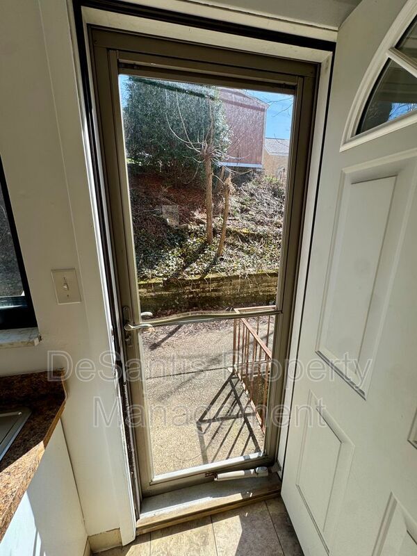 Building Photo - 229-231 Marylea Avenue