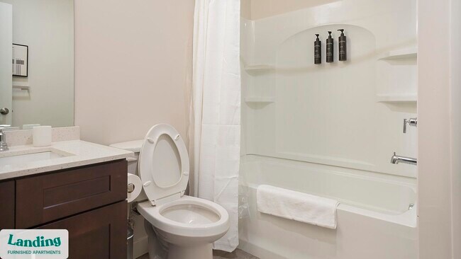 Building Photo - 2 Trl Run