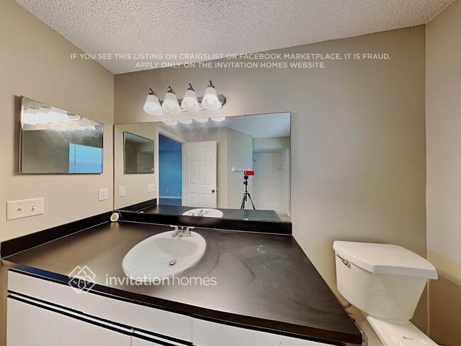 Building Photo - 1758 Van Allen Cir