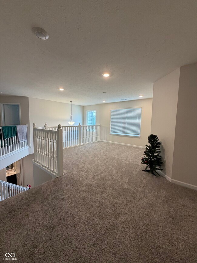 Building Photo - 171 Walker Dr