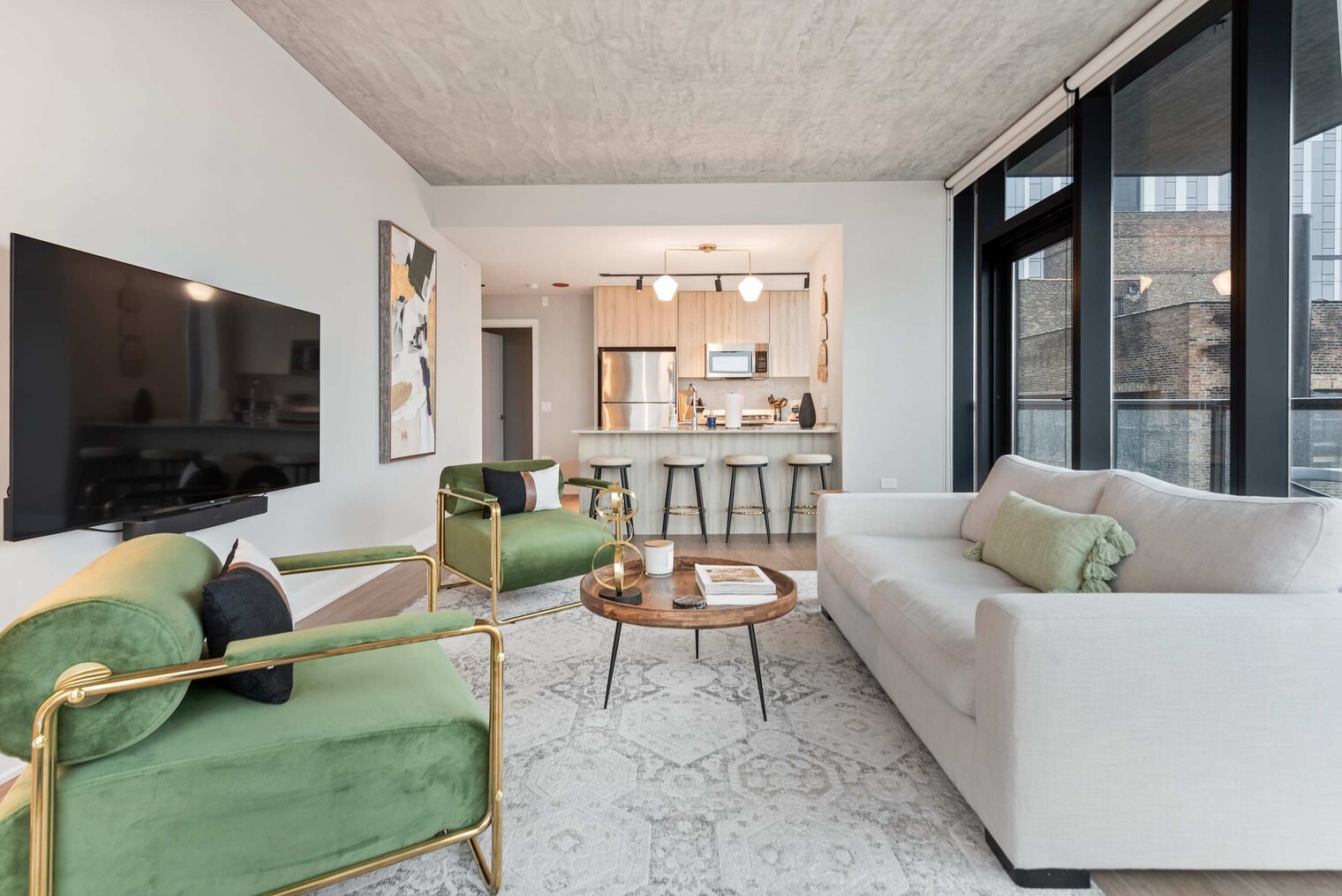 Building Photo - 1044 W Van Buren St