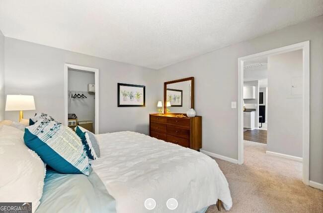 Building Photo - 8085 Adair Ln
