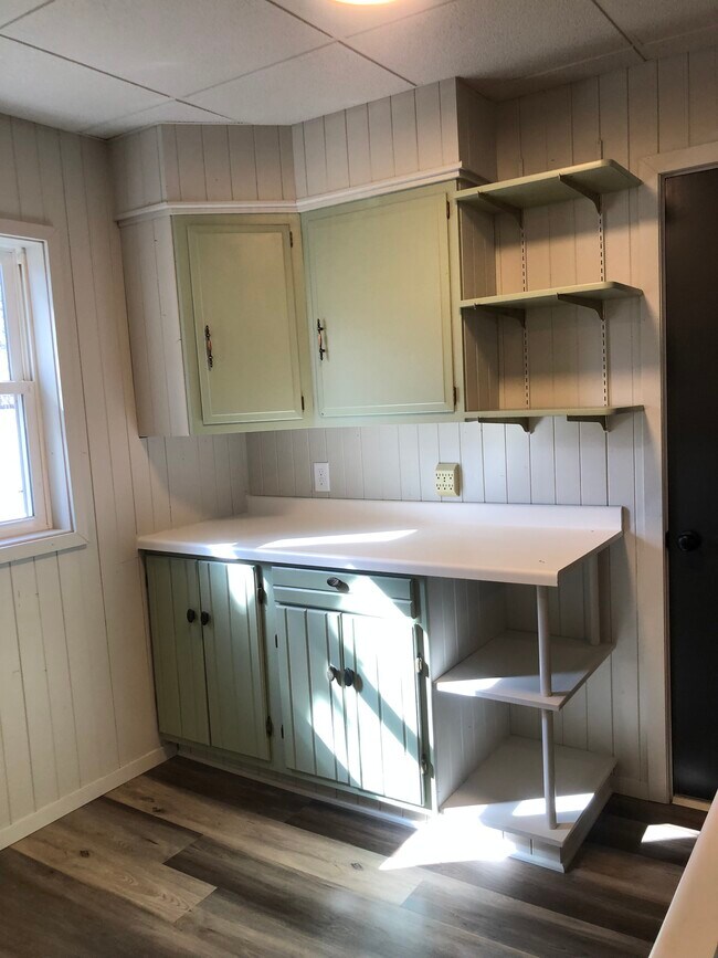 Building Photo - 524-512 12th St SW