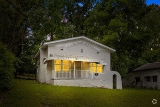 Building Photo - Charming 2 Bedroom, 2 Bathroom house