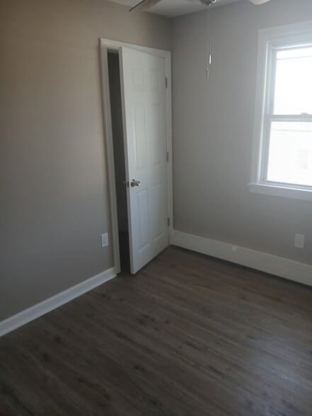 Building Photo - 60 Carteret Ave