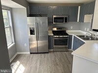 Building Photo - 44120 Mistletoe Terrace